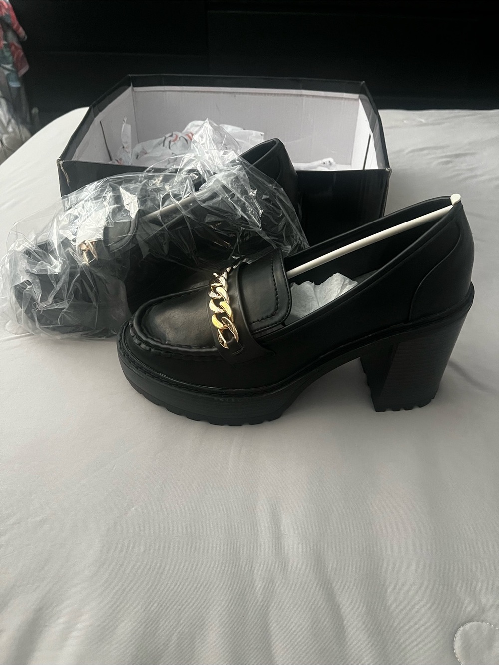NY&C NWT Chunky Black Platform Heeled Loafers with Gold Chain